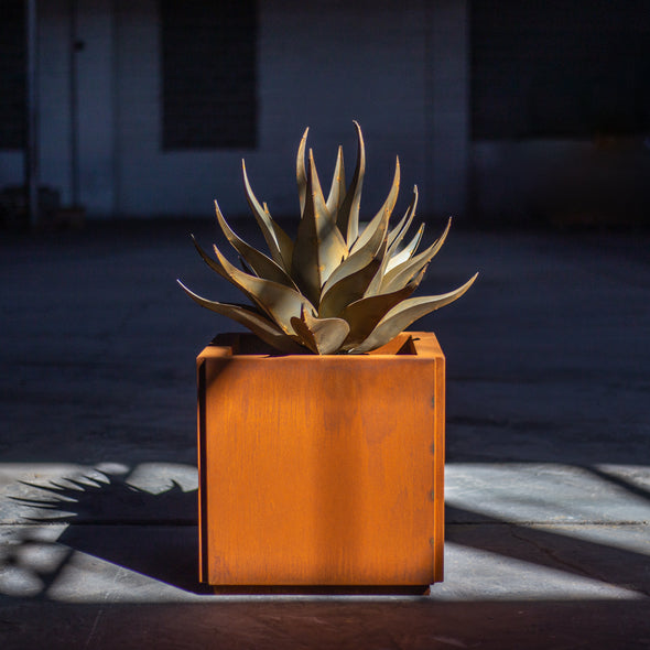 Butler Planter