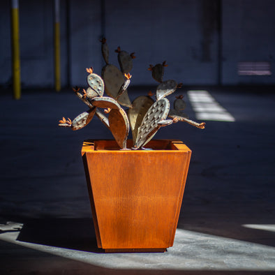 Cabot Planter